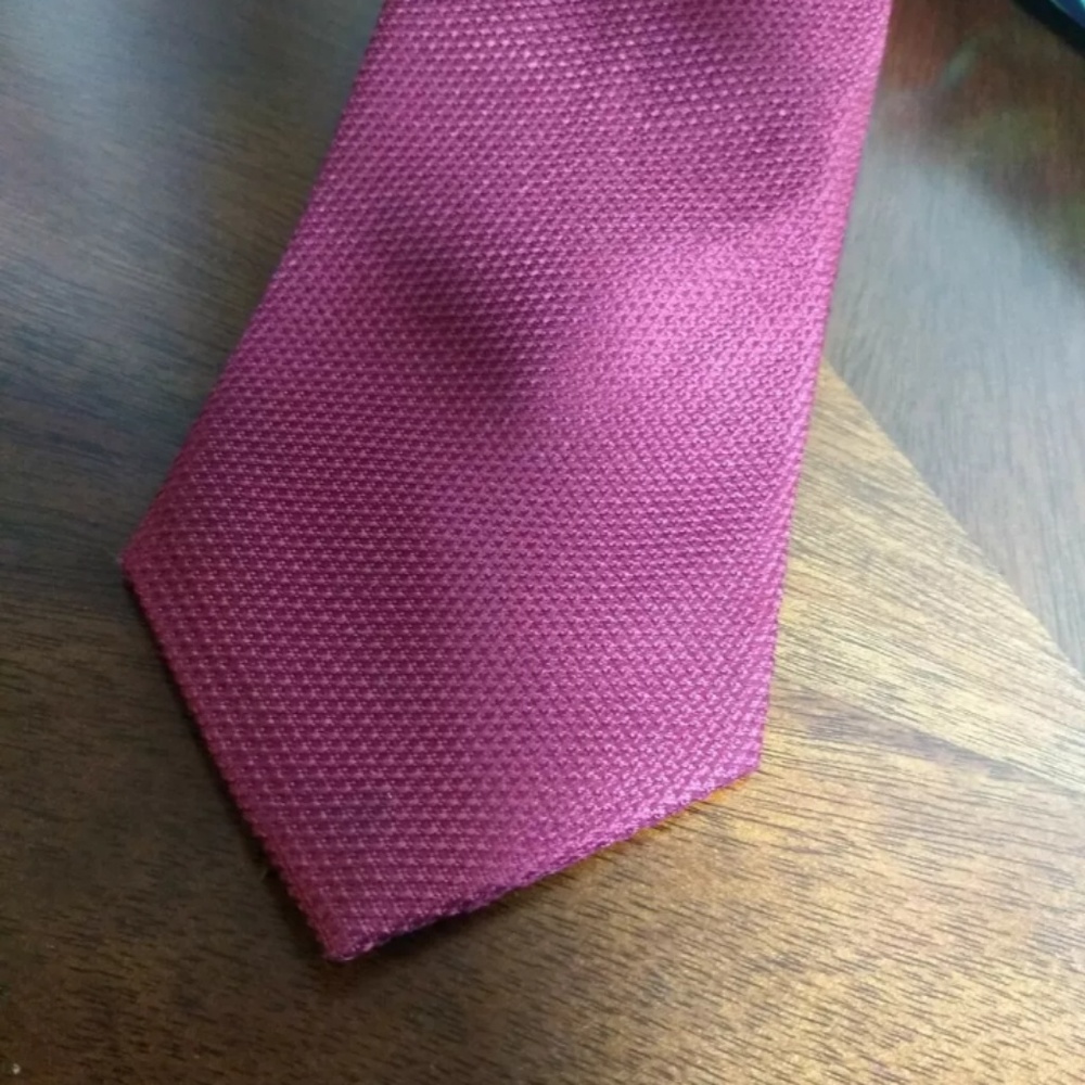 Charles Tyrwhitt Jermyn Street London Tie

Ex Long